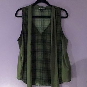 Miss  Chievous XL Green Plaid Sleevess Top